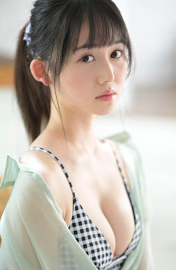 9.5头身美少女《小坂七香》精选品番作品推荐介绍及预览-八图阁